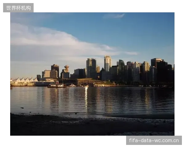 加拿大队赛程暗藏玄机，先在多伦多迎战再转战温哥华，球队需克服本土作战的时差难题。